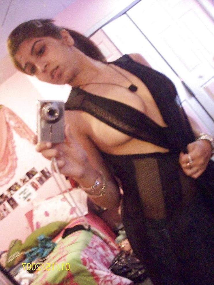 12P Paki slut from west london 