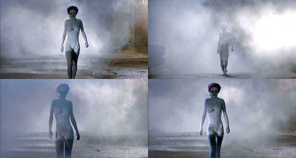 22P Scary Movie Nudity