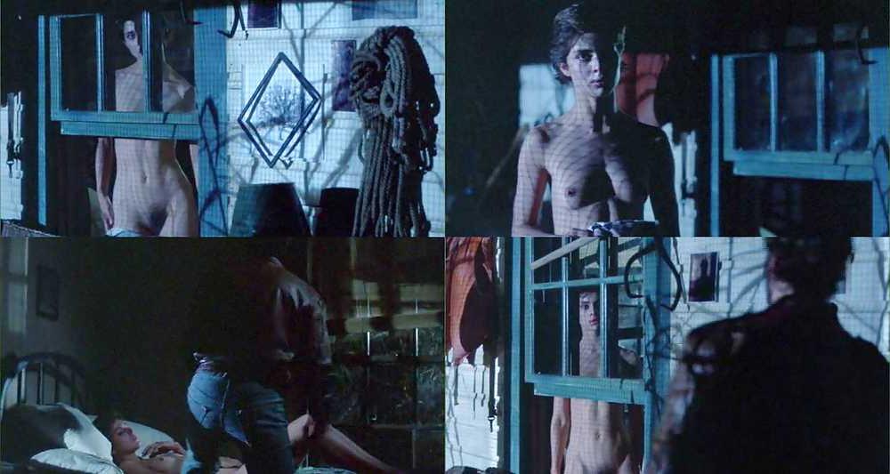 22P Scary Movie Nudity