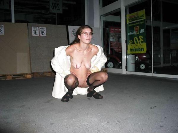 25P Public Nudity