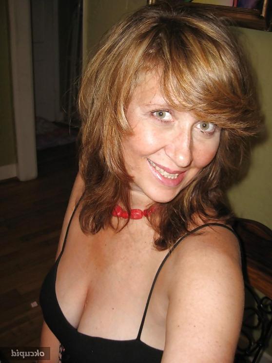 25P Internet Dating Women, Non Nude