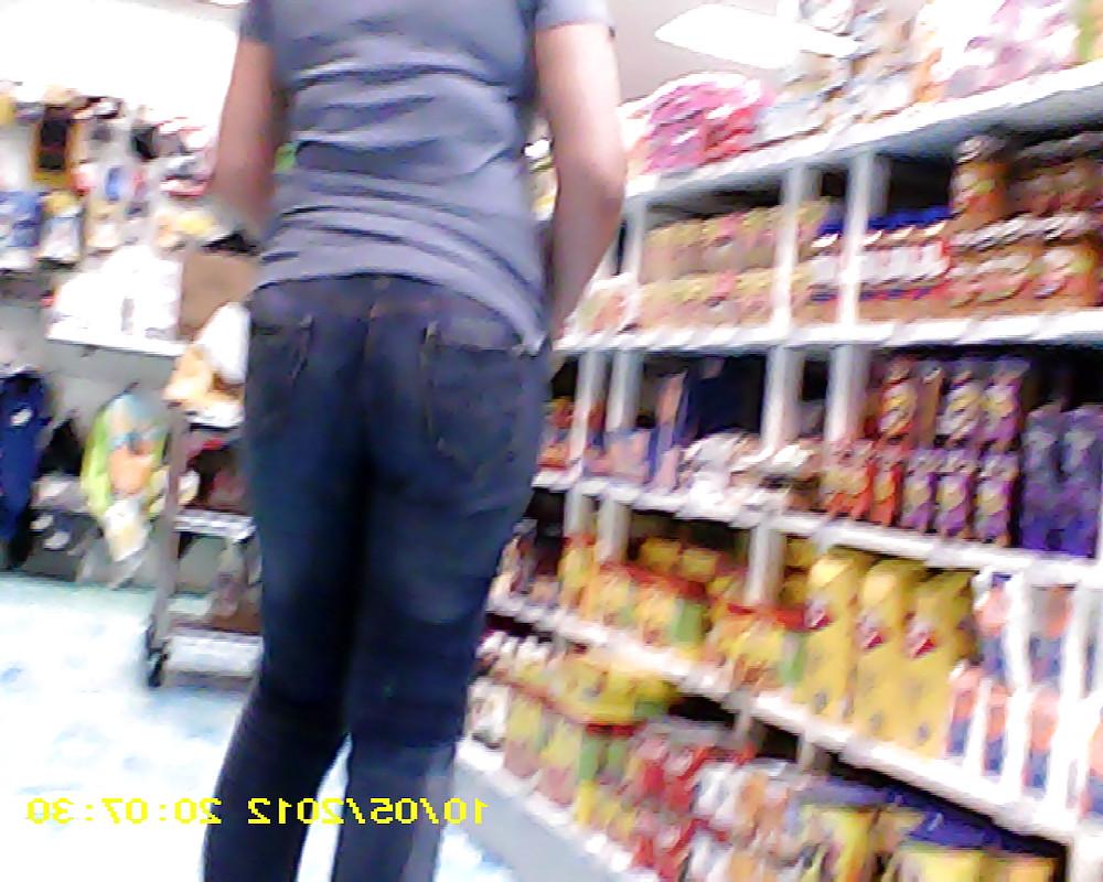 11P Voyeur (with my small SpyCam)