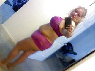 18P BBW slut in bra and panties 