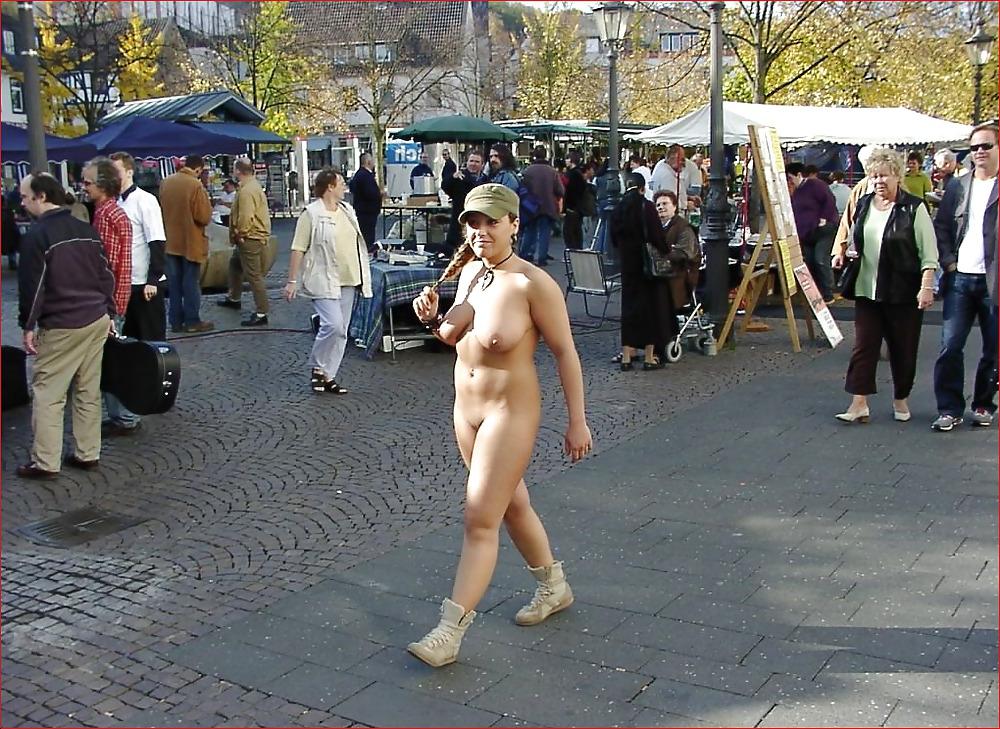 25P TUERKIN NACKT IN SIEGBURGER CITY
