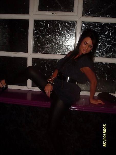 25P Facebook Sluts in hot leggings 8