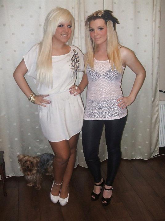 25P Facebook Sluts in hot leggings 9