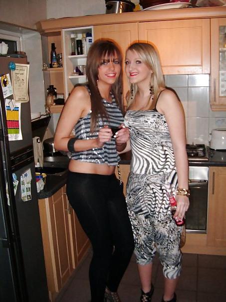 25P Facebook Sluts in hot leggings 9