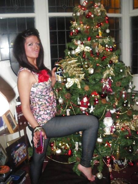 25P Facebook Sluts in hot leggings 9