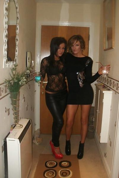 25P Facebook Sluts in hot leggings 9