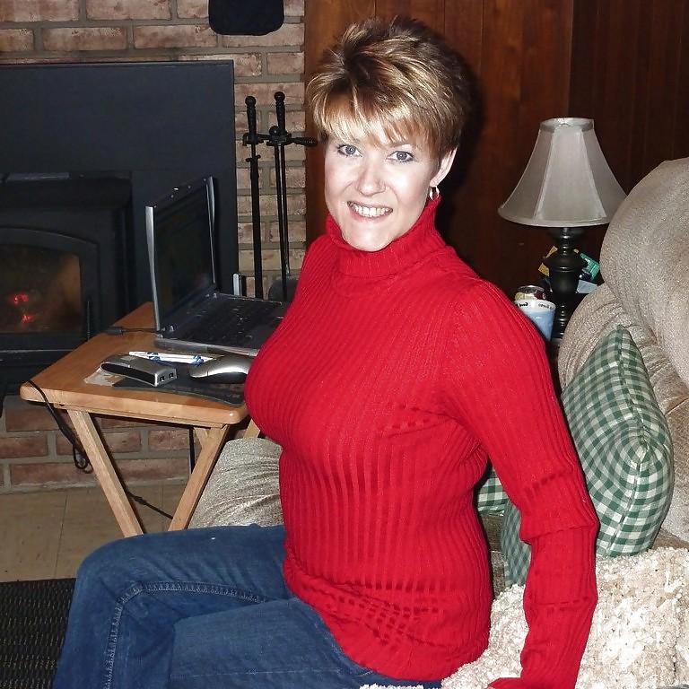 18P Milfs - Dressed And Sexy 3