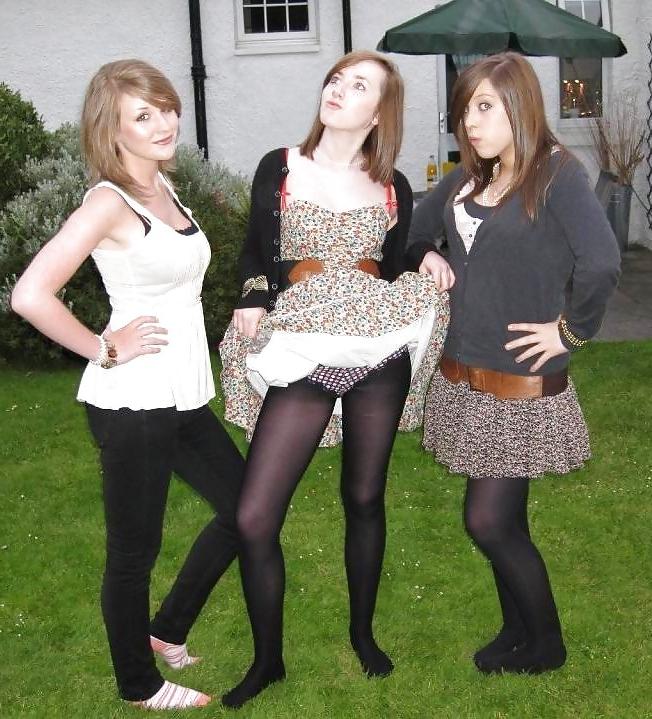 18P Pantyhose non-nude