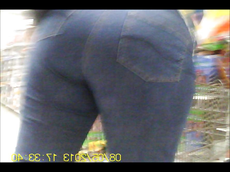 9P Black MILF Tight Bubble Ass
