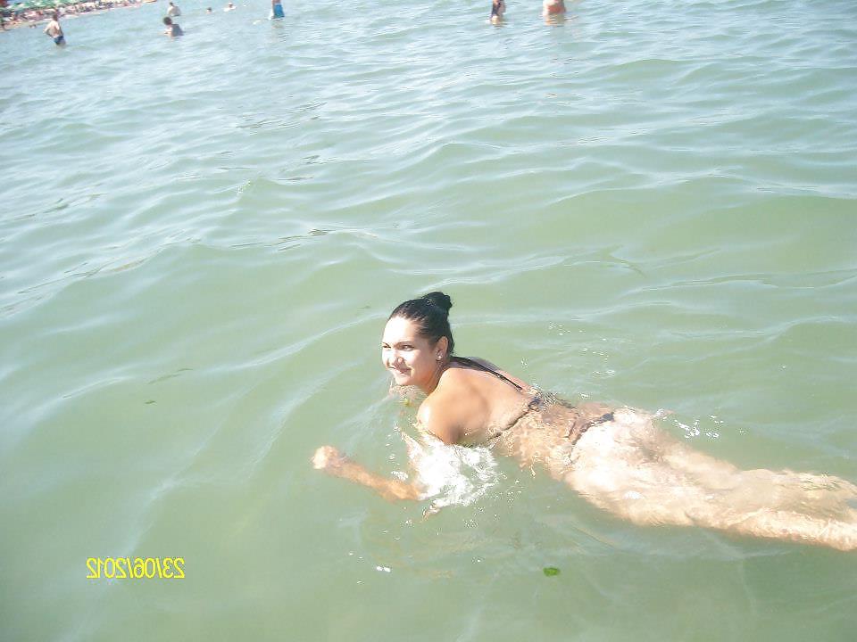 12P Romanian girl: Ana