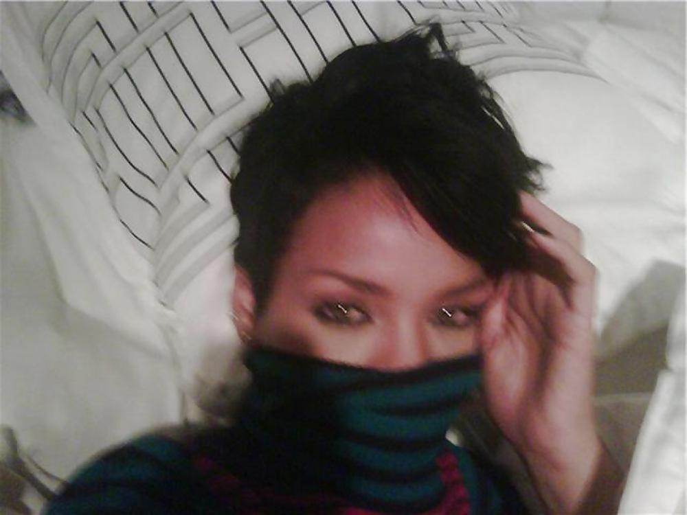 7P Rihanna NACKT