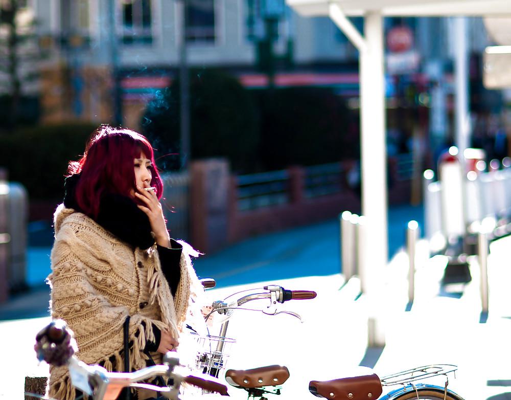 25P Smoking 011 - Asian Candids (Mostly Japanese)