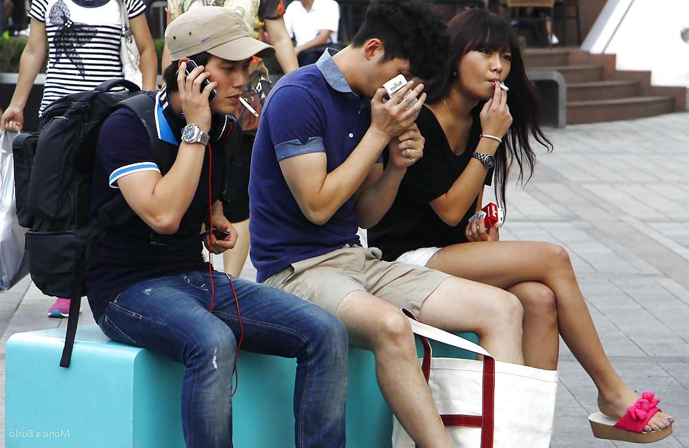25P Smoking 011 - Asian Candids (Mostly Japanese)