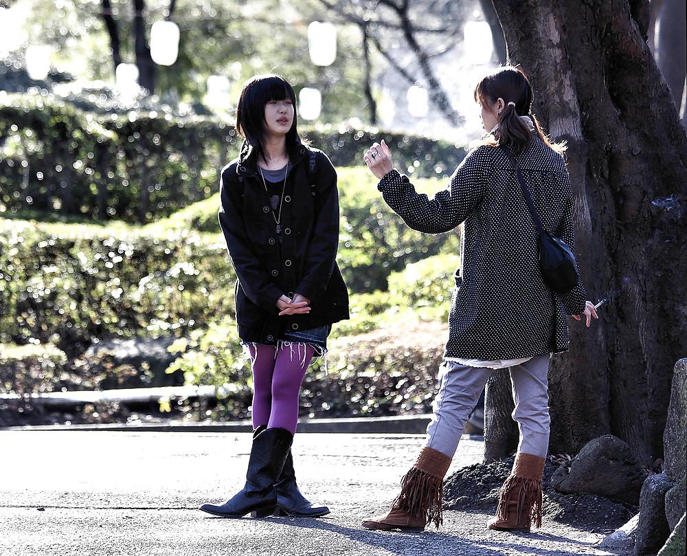 25P Smoking 011 - Asian Candids (Mostly Japanese)