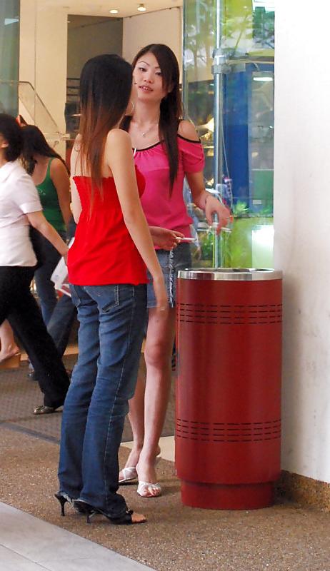 25P Smoking 011 - Asian Candids (Mostly Japanese)