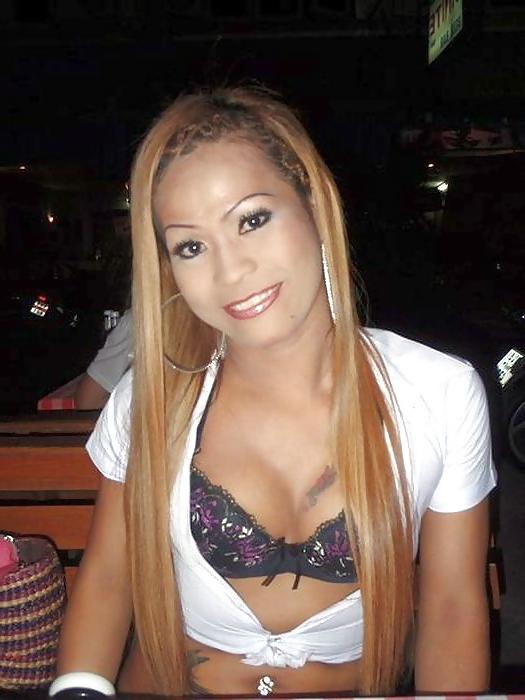 25P Bee & Lin two skinny Ladyboys from Pattaya
