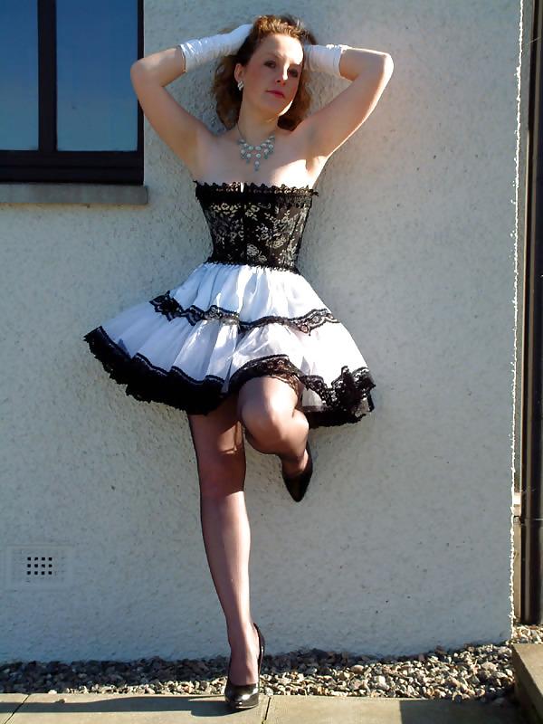 25P Hotlegs-lady stephanie 16