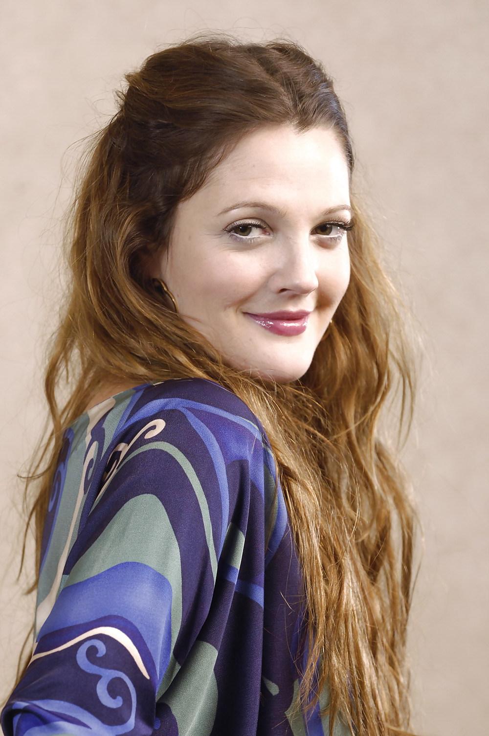 19P Drew Barrymore (HQ)