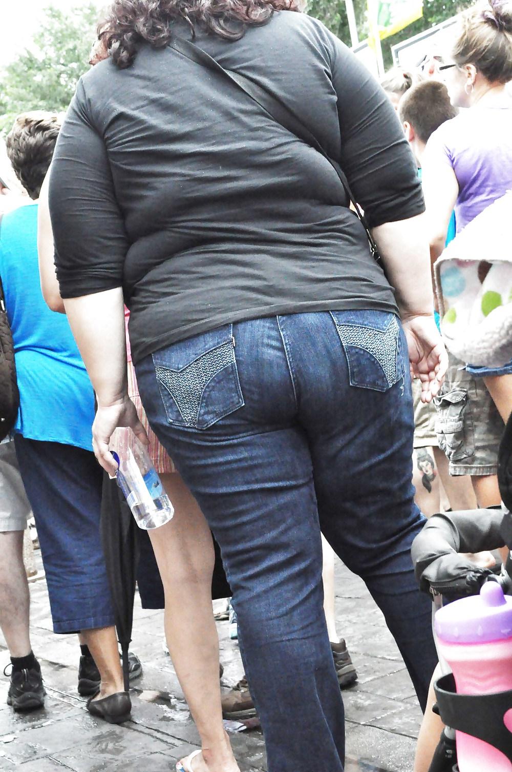 8P BBW MILF Arsch in Jeans