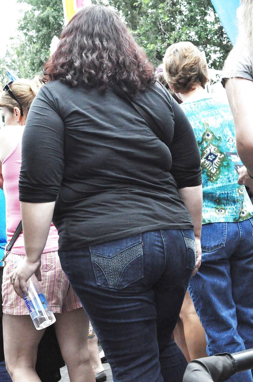8P BBW MILF Arsch in Jeans