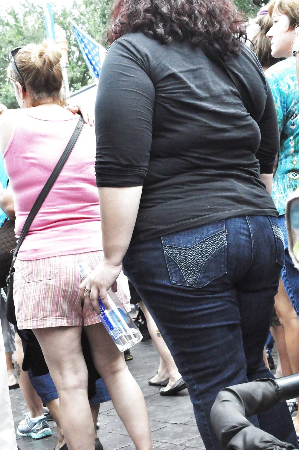 8P BBW MILF Arsch in Jeans
