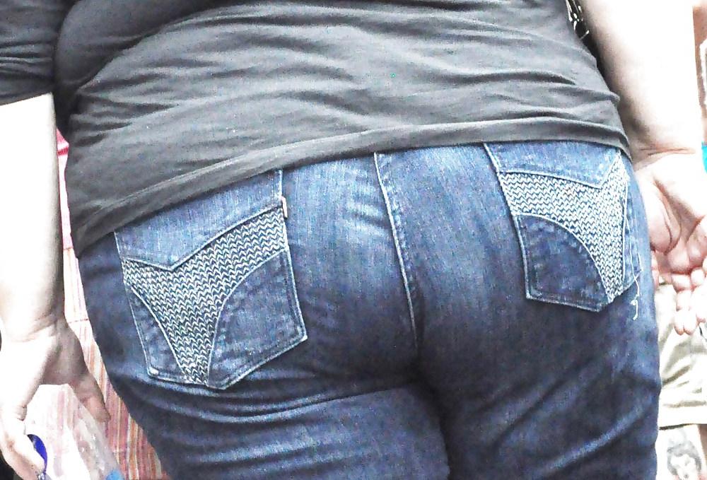 8P BBW MILF Arsch in Jeans
