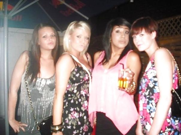 12P Indian Facebook chick (non nude)