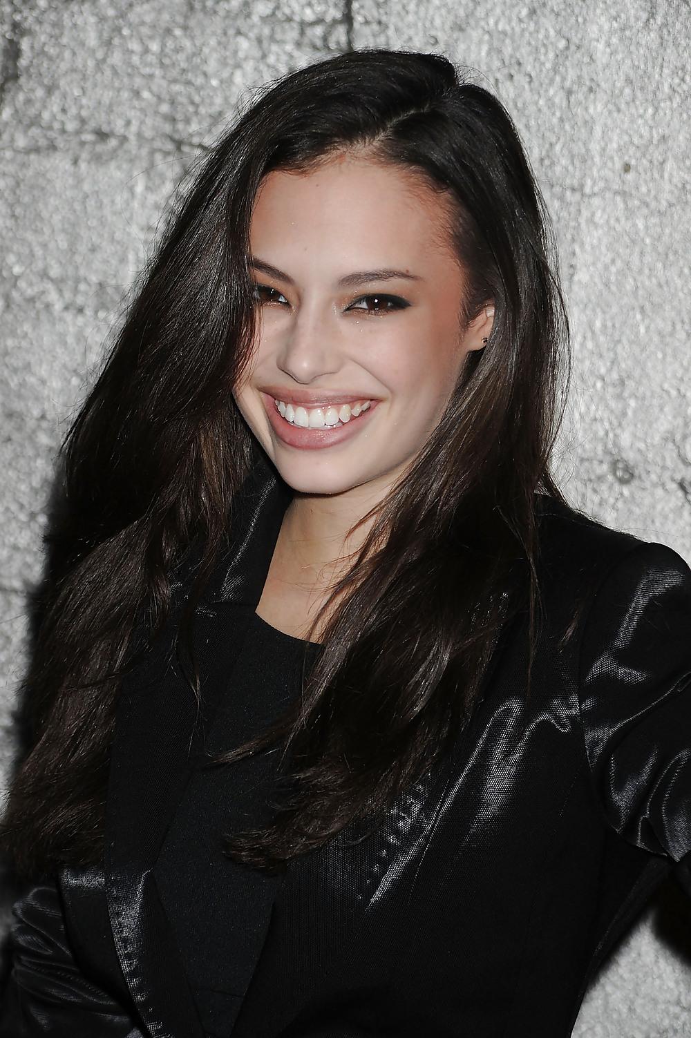 25P I love Chloe Bridges