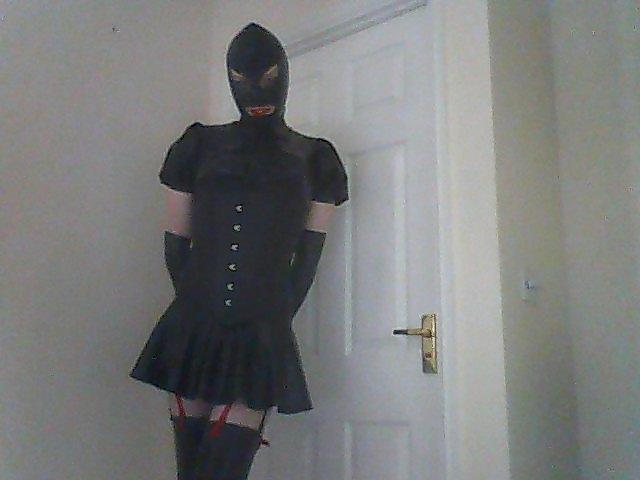 16P Rubber slut needs training