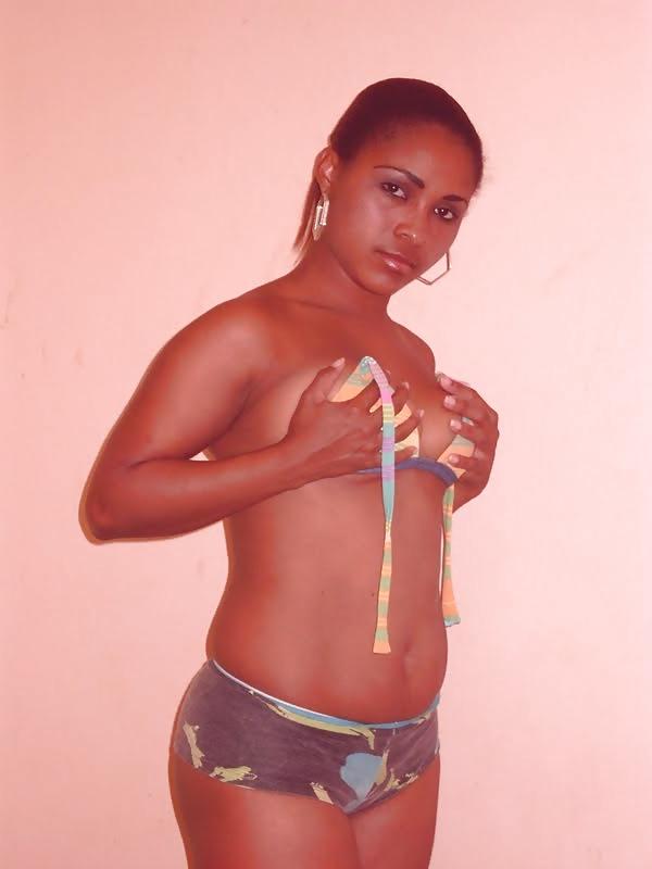 25P Babes in slums of Rio. 3 (personal files)
