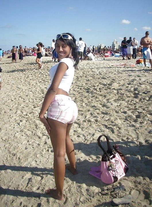 25P Babes in slums of Rio. 3 (personal files)