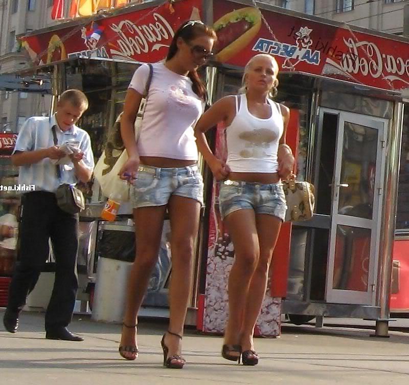 20P Russian sexy street girls