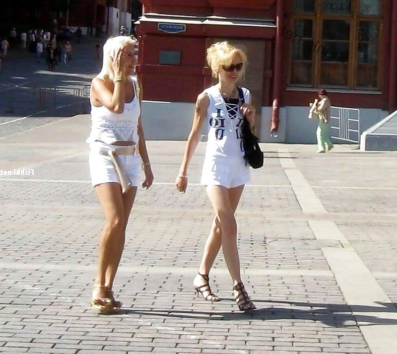20P Russian sexy street girls