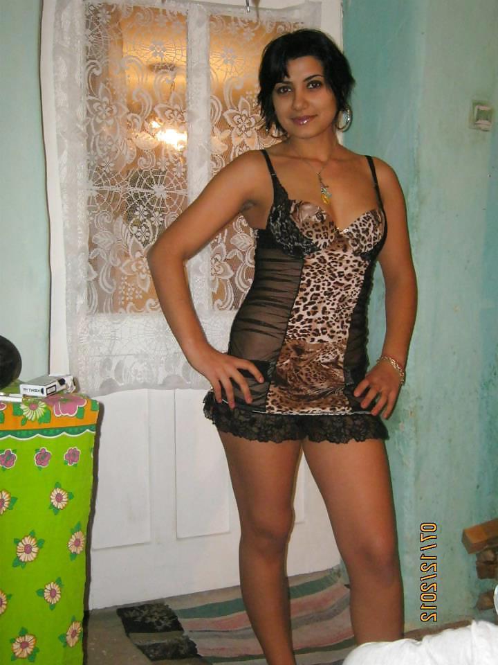 8P Romanian teen