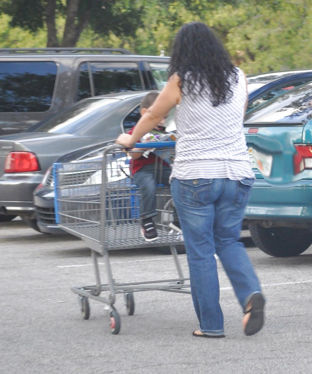5P Chubby Butt MILF