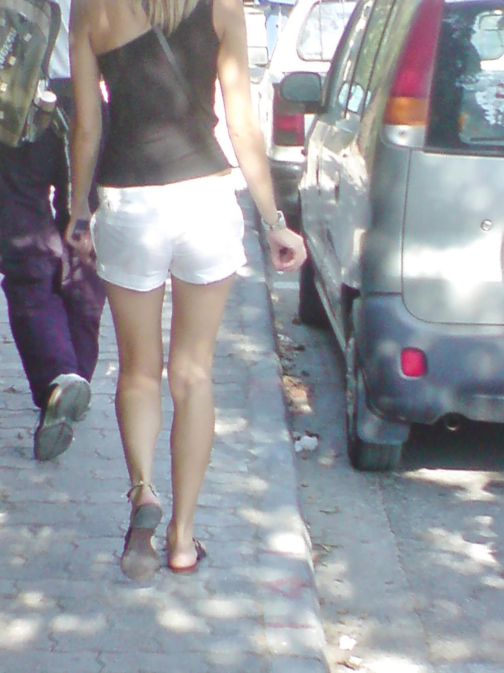 25P Greek legs