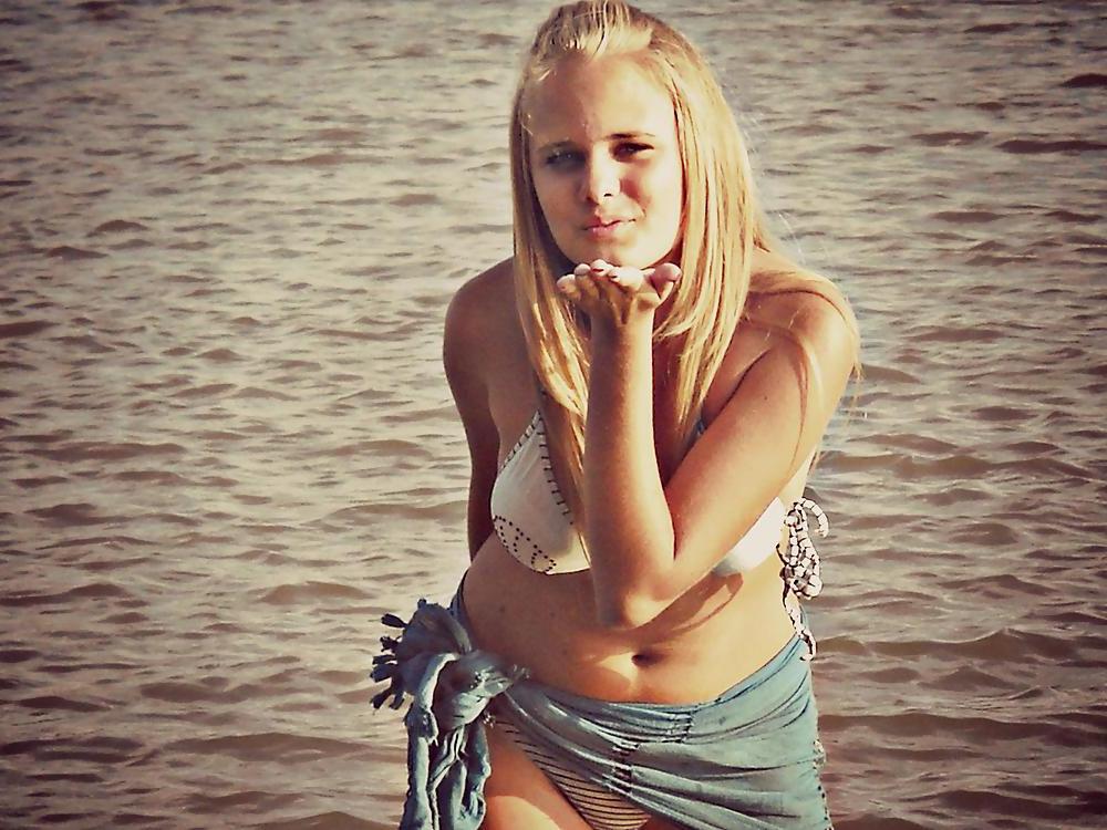 11P My Friends 18 Years old Daughter 