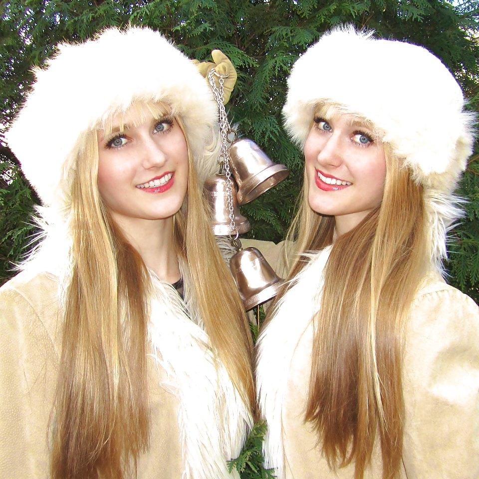 13P Harp Twins