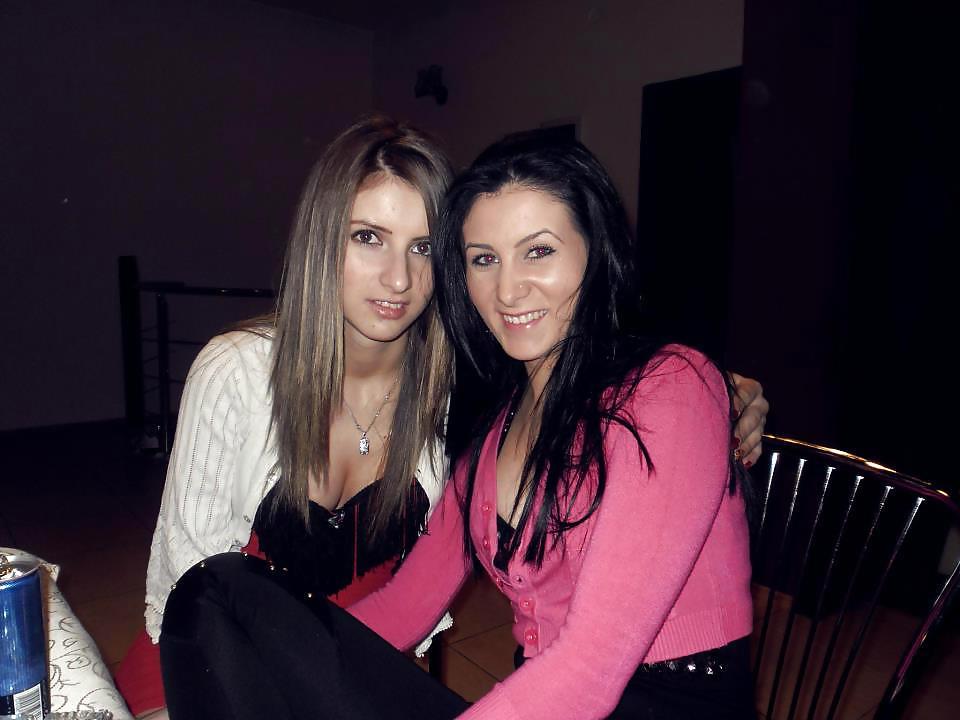 8P Romanian girl: Ileana