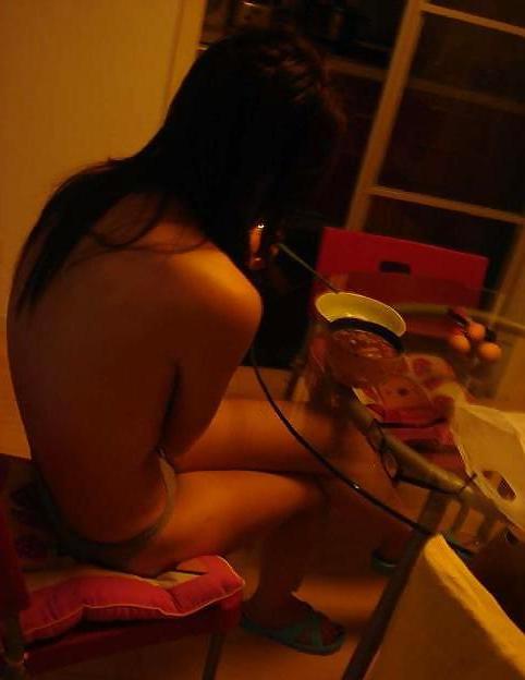 11P Hong Kong Lady