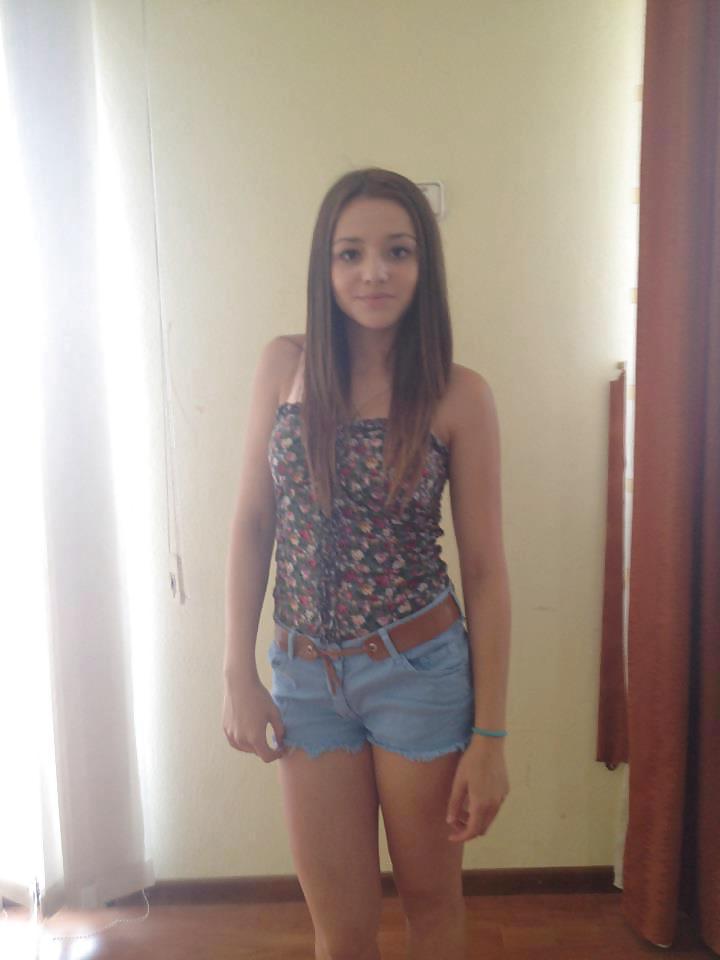 25P Romanian slut escort