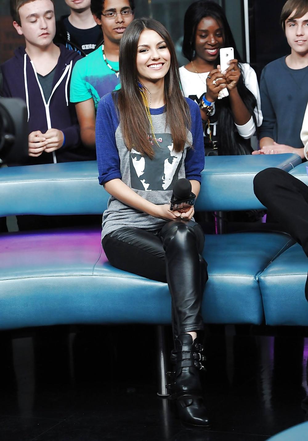25P Victoria Justice