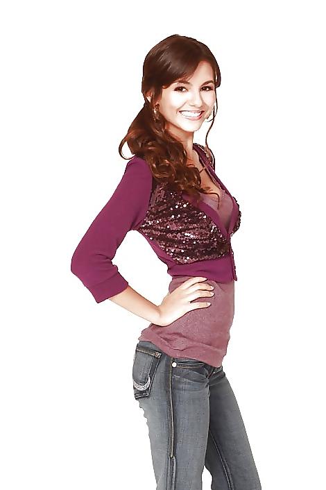 25P Victoria Justice