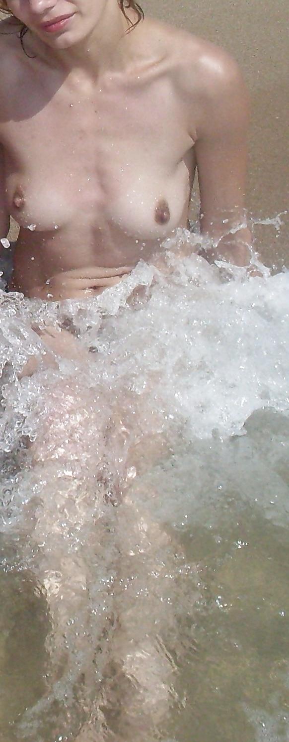8P Romanian seaside tits