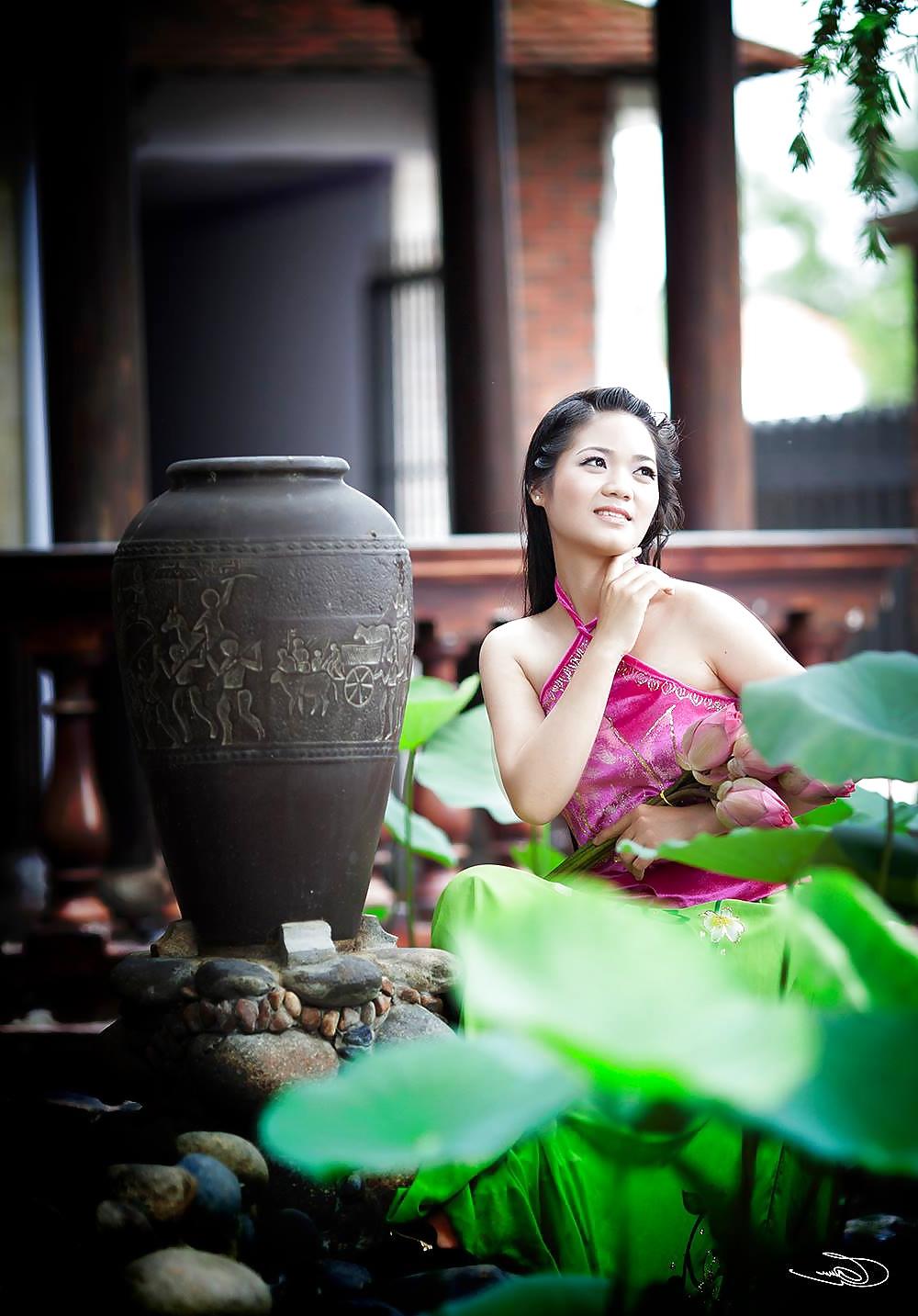 25P Vietnamese - Ao dai