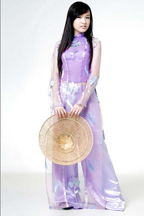 25P Vietnamese - Ao dai