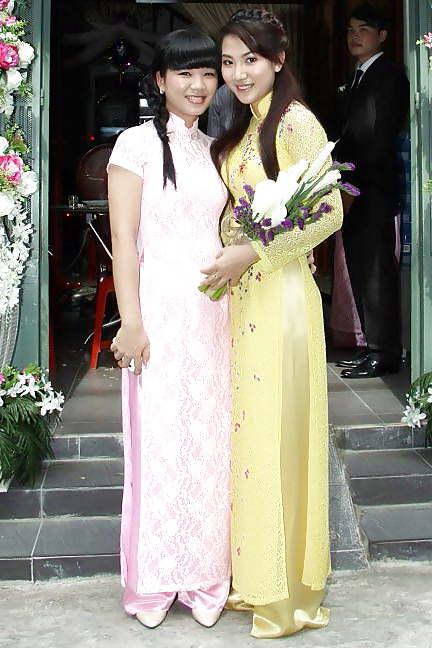 25P Vietnamese - Ao dai
